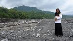 Kerja Keras Guru di Lereng Gunung Semeru