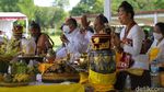 Khusyuk Upacara Tawur Agung Kesanga di Candi Prambanan