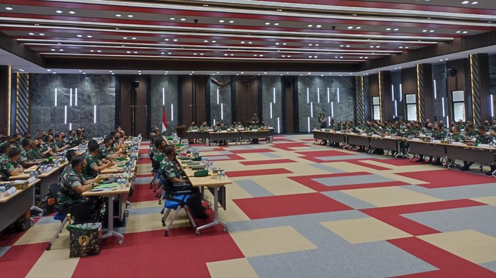 KSAD Jenderal Dudung Abdurachman pimpim Rapim TNI AD 2022.