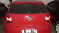 Satu unit VW Polo dengan nopol B-1961-TRS itu dilengkapi kunci kontak, STNK, dan BPKB. Nilai limitnya Rp 61.740.000, sementara itu perlu menyetorkan uang jaminan lebih dulu Rp 18.522.000. Foto: Lelang.go.id