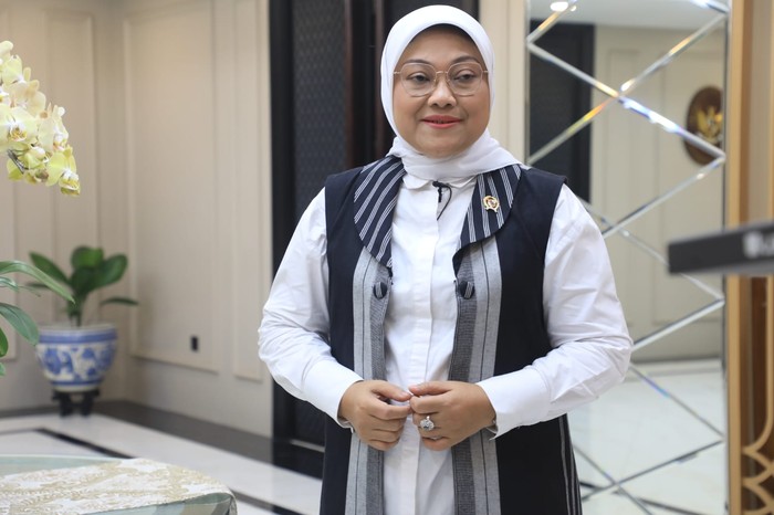 Menaker Ida Fauziyah