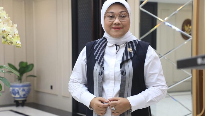 Menaker Ida Fauziyah