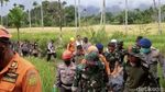 Momen Tim SAR Gabungan Temukan Jasad Korban Gempa Pasaman