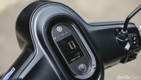 Dari sektor pengereman terbilang empuk dan pakem. Utamanya pada pengereman depan, biarpun disk brake-nya kecil. Secara umum Yamaha Fazzio masih oke, terutama soal agility atau kelincahan untuk dipakai mobilitas sehari-hari. 