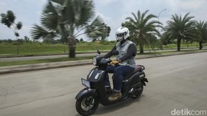 Ngegas Bareng Yamaha Fazzio, Skutik Retro yang Irit Bensin