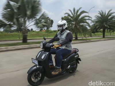 Ngegas Bareng Yamaha Fazzio, Skutik Retro yang Irit Bensin