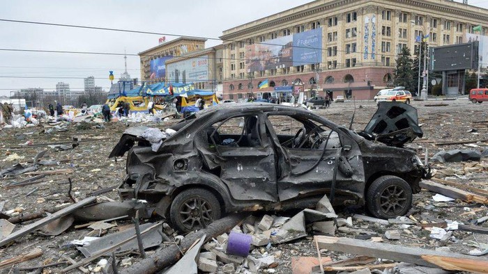 Pasukan Rusia mendarat di Kharkiv, kota terbesar kedua di Ukraina setelah menggempur dengan serangan udara dan rudal