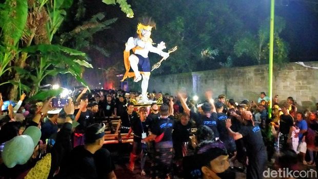 Rangkaian Perayaan Nyepi Tawur Kesanga di Banyuwangi