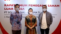 Sebelumnya, Solusi Tunas Pratama masih mempertimbangkan rencana untuk menjadi perusahaan tertutup atau go private. Sekretaris Perusahaan Solusi Tunas Pratama A. Ardityo Budi Susetiatmo menjelaskan, perseroan bersama dengan pemegang saham, yaitu Protelindo – anak usaha PT Sarana Menara Nusantara Tbk (TOWR) – masih dalam proses diskusi internal mengenai status perseroan setelah akuisisi oleh Protelindo.