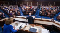 Biden sebelumnya menyatakan bahwa AS akan berpegang teguh pada prinsip pasal 5 NATO, yang menyatakan bahwa serangan terhadap satu negara NATO merupakan serangan terhadap seluruh negara anggota NATO. (AP/Shawn Thew)  