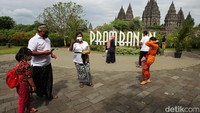 Bupati Klaten Sri Mulyani memastikan masa libur panjang akhir Februari 2022 seluruh objek wisata di Kabupaten Klaten tetap dibuka dengan kapasitas 25 persen sesuai dengan aturan pada PPKM Level 3.