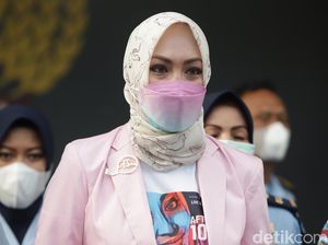Angelina Sondakh Bebas, Reaksi Netizen Simpati Sampai Nyinyir