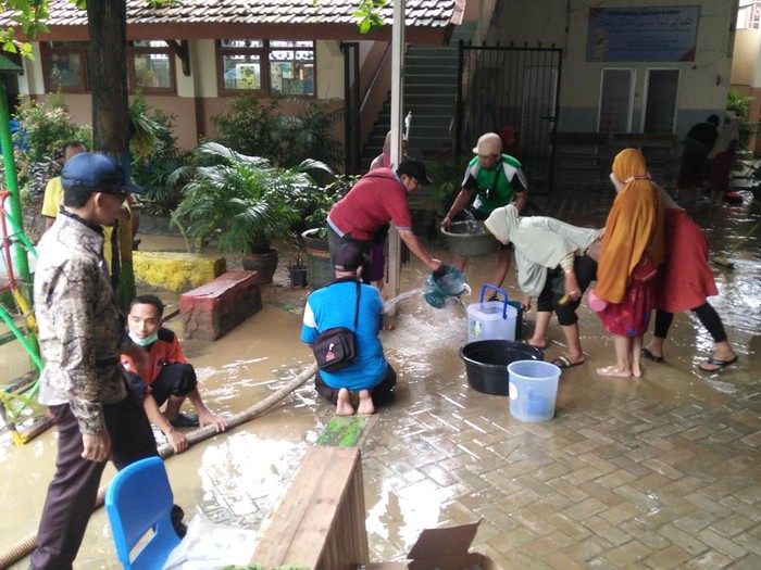 BANJIR PAMEKASAN