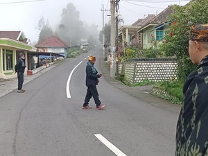Suku Tengger di Bromo Rayakan Nyepi, Warga Muslim Patroli Keamanan-Jaga Portal