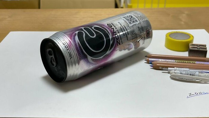 Gokil! Lukisan Seniman Jepang Ini Terlihat Seperti Benda Aslinya