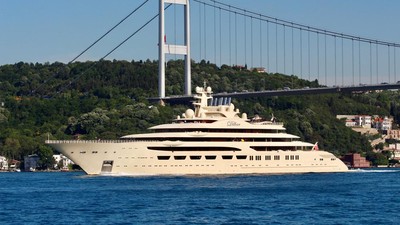 Ini Kapal Pesiar Mewah Miliarder Rusia Sebelum Disita Jerman