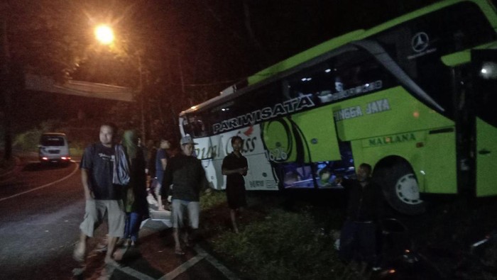 Kecelakaan bus tabrak tebing di Purbalingga