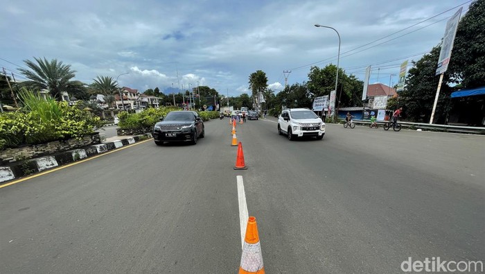 Libur Nyepi, Arus Lalu Lintas Menuju Kawasan Puncak Ramai Lancar Kawasan Puncak, Bogor, kerap jadi tujuan warga untuk berwisata di momen libur nasional. Berikut pantauan detikcom di jalur kawasan Puncak saat libur Nyepi.