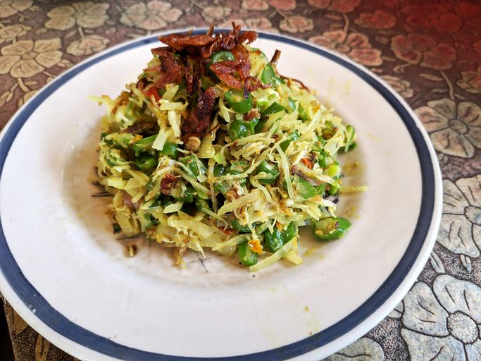Makanan yang disajikan saat Nyepi