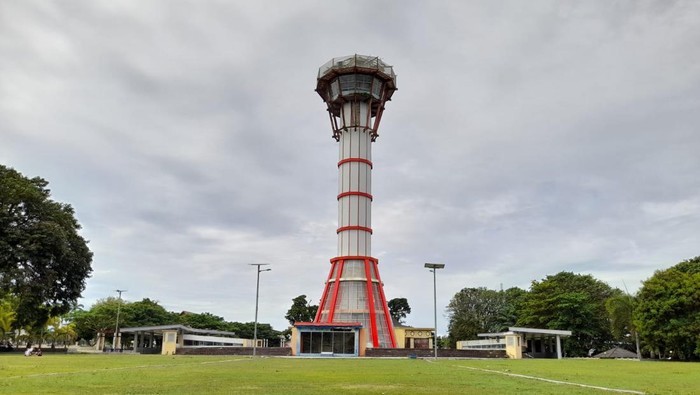 Menara pemantau di Kota Bengkulu