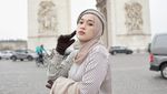 Gaya Mentereng Ririe Fairus Kerja Sambil Liburan di Paris
