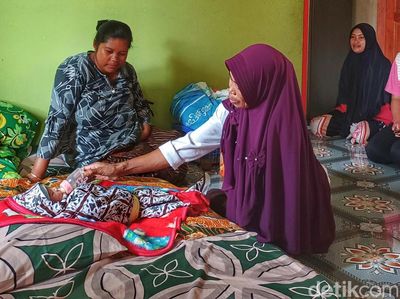 Viral Video Ibu Melahirkan Digotong Pakai Sarung, Begini Kondisi Sebenarnya
