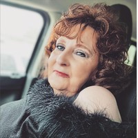 “Kami menikmati berbagi momen intim kami dan membagikan setiap aspek cerita cinta kami. Dan membuat konten untuk OnlyFans membuat kehidupan seks kami lebih berbumbu,” katanya. Foto: Instagram