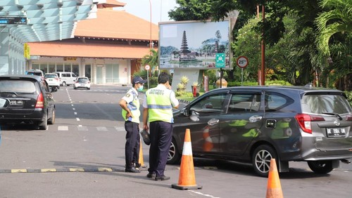 Bandara Internasional I Gusti Ngurah Rai Bali kembali dibuka pasca Hari Raya Nyepi