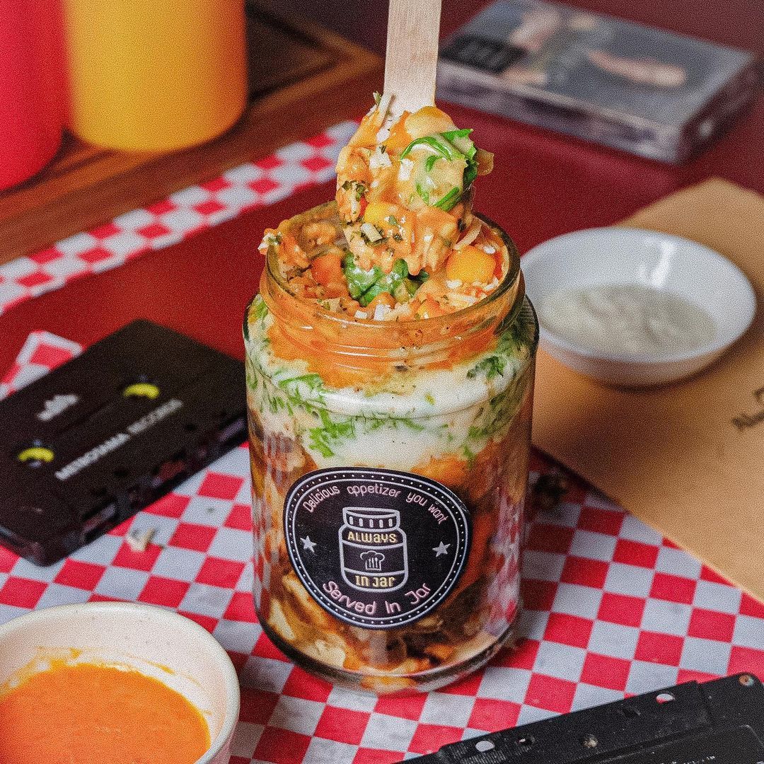 Cobain Sensasi Unik Makan Burrito-Macaroni dalam Jar, Mau?