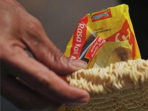 Produsen Siapkan Alternatif Bahan Baku Mi Instan, Naikkan Harga Pilihan Akhir