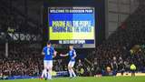 Everton Sebar Pesan Damai John Lennon untuk Ukraina