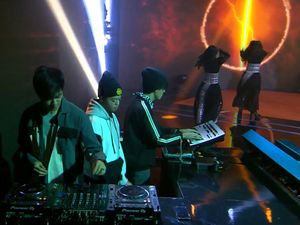 Energik! Weird Genius Feat Lyodra Bawakan Lathi di Rejeki BNI #GaPakeNanti