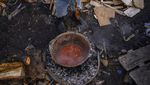 Intip Dapur Umum Darurat di Tengah Perang Ukraina