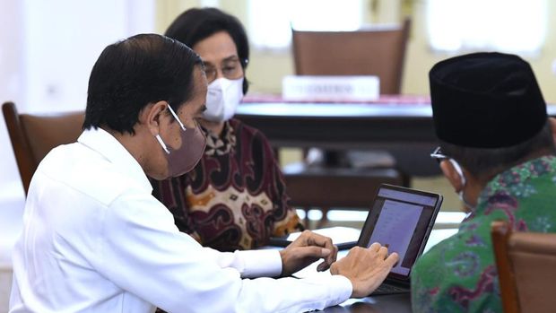 Jokowi Lapor SPT (Kris - Biro Pers Sekretariat Presiden)