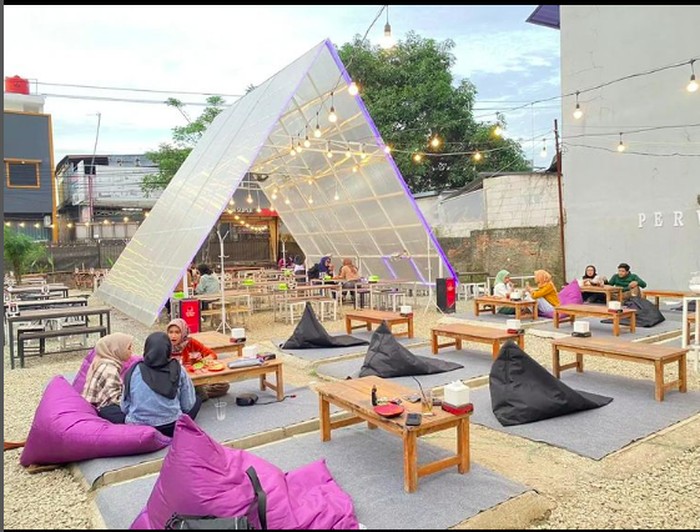 Kafe kekinian di Karawang
