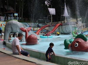 7 Kolam Renang di Bandung yang Asyik untuk Liburan