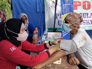 Warga Terdampak Pergerakan Tanah di Lebak Mulai Alami Batuk hingga Diare