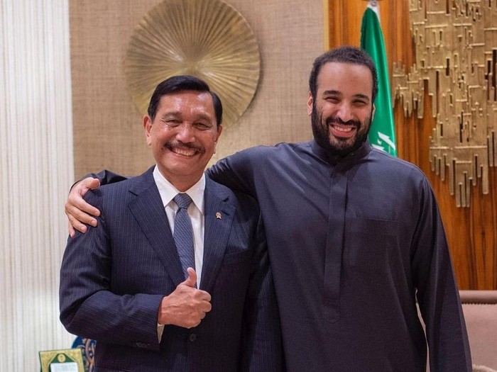 Luhut Pandjaitan dan Pangeran Mohammed bin Salman (MBS) di Saudi.