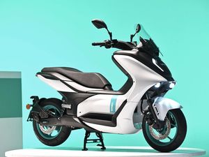 Skuter Listrik Yamaha E01 Bakal Diboyong ke Indonesia?