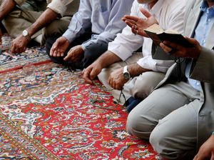 7 Amalan Nisfu Syaban Lengkap dengan Doa dan Keutamaannya