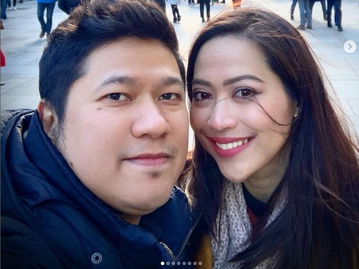 pasangan Denny Fachry dan Vanda Sakina Damayanti yang terjebak di Ukraina. pasangan Denny Fachry dan Vanda Sakina Damayanti yang terjebak di Ukraina.