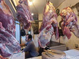 Pedagang Daging di Asahan Curhat, Hanya Jual 10 Kg Sehari Saat PMK