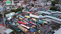 Sebelumnya penyebrangan ini ditutup untuk menghormati umat Hindu yang melaksanakan perayaan Hari Raya Nyepi di Bali.
