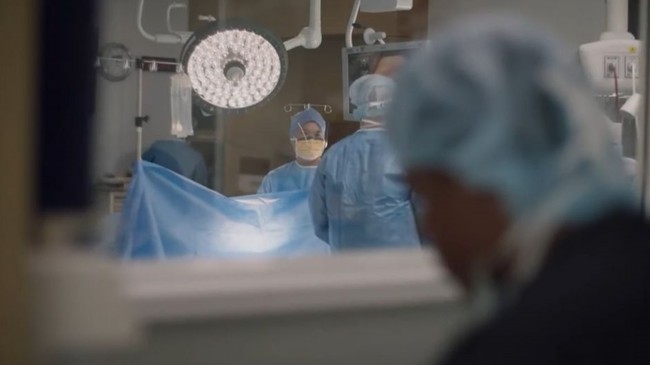 Melalui salah satu unggahan video di akun YouTube miliknya, Nikita Willy sempat menerangkan bahwa rumah sakit pilihannya itu merupakan salah satu rumah sakit terbaik di Amerika. Beberapa seleb Hollywood ternama seperti Kylie Jenner, Victoria Beckhan, dan Beyonce lakukan persalinan di rumah sakit tersebut. Foto: YouTube/Cedars-Sinai