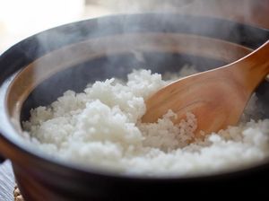 Tips Masak Nasi agar Kalorinya Susut hingga 50 Persen, Contek Yuk!