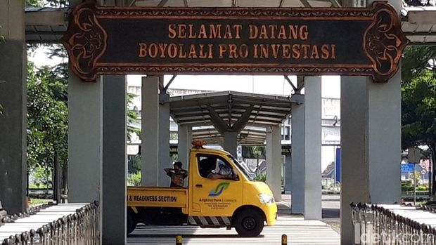 Bandara Adi Soemarmo Solo di Boyolali.