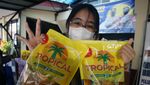 Beli Minyak Goreng Wajib Celup Jari ke Tinta