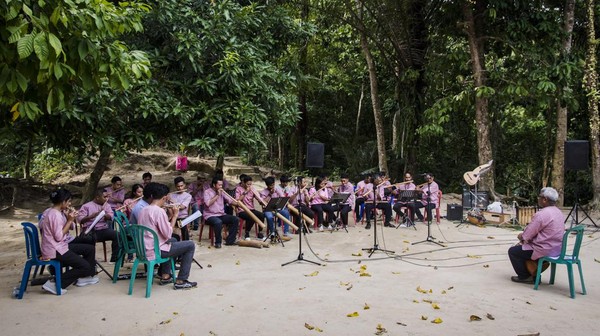 Dusun Tuni merupakan destinasi wisata musik khususnya instrumen dari bambu.