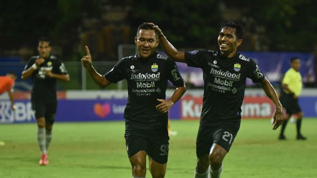 Erwin Ramdani dan Frets Butuan.