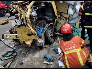 Kemudi Direbut Penumpang Berujung Kecelakaan Maut di Tol Dupak
